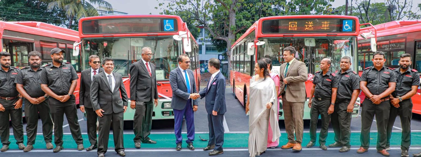 Sri Lanka Receives New Low-Floor Buses from Japan